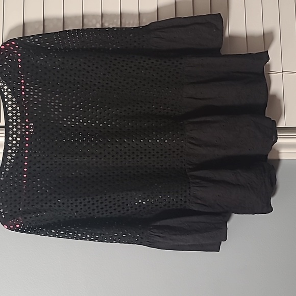 Esley black shirt - Picture 4 of 4